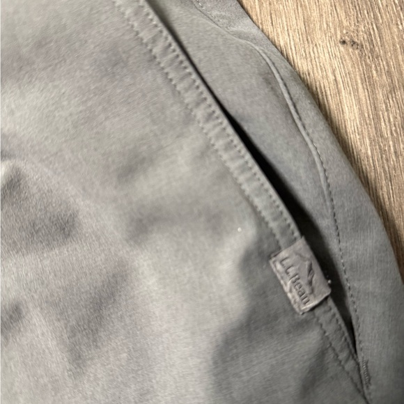 LL Bean Men's Multisport Gray Performance Pants Medium 32” Hiking Outdoors - Picture 5 of 11